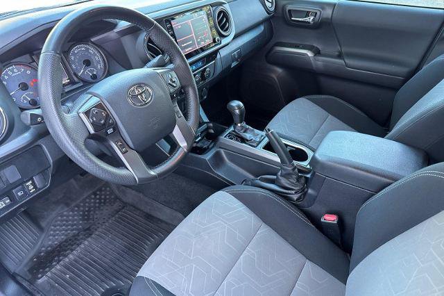 Used 2022 Toyota Tacoma TRD Sport image 2