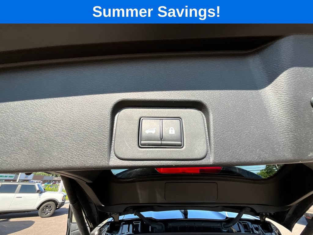 Used 2025 Nissan Rogue SV AWD/4WD image 39