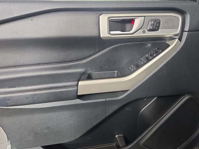 Certified 2022 Ford Explorer Limited w/ Equipment Group 301A image 13