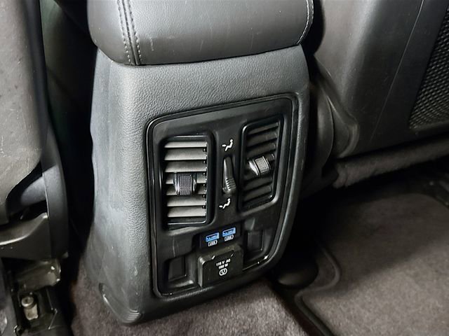 Used 2019 Jeep Grand Cherokee Limited w/ Trailer Tow Group IV image 30