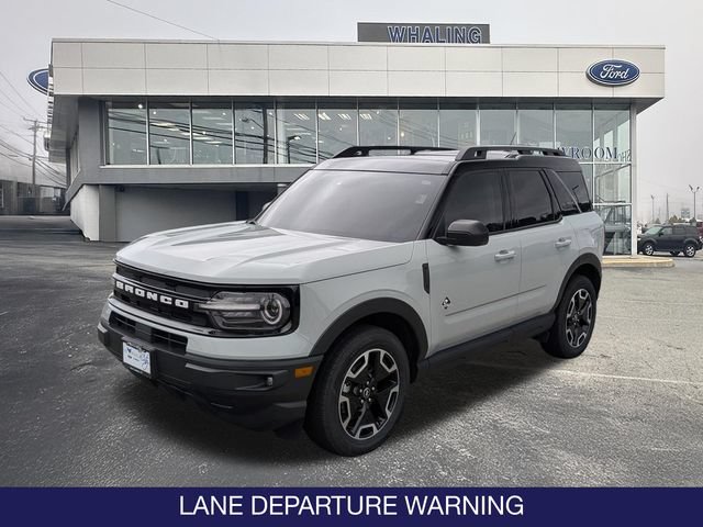 Certified 2024 Ford Bronco Sport Outer Banks w/ Tech Package AWD/4WD image 3