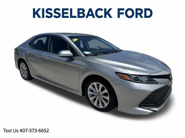 Used 2018 Toyota Camry LE FWD image 7
