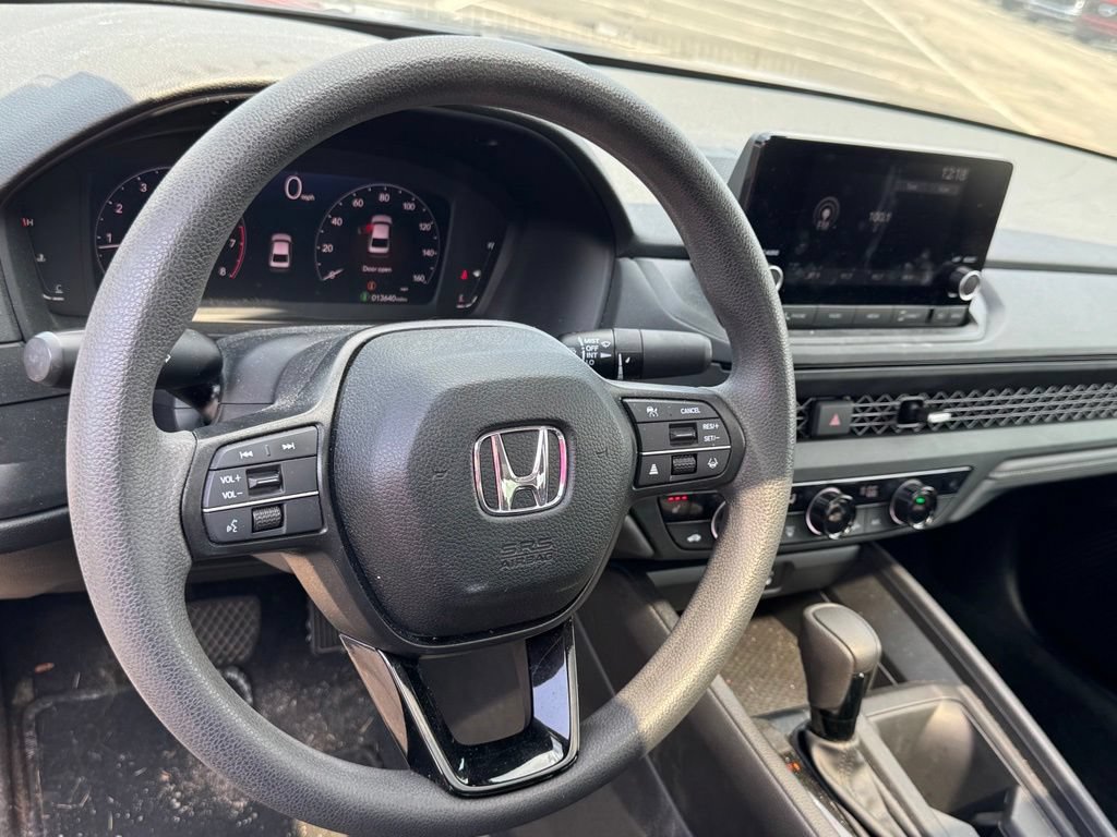 Used 2024 Honda Accord EX image 9