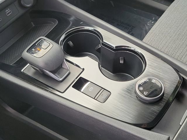 Used 2023 Nissan Rogue SV image 17