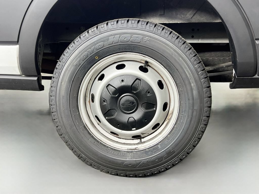 Certified 2019 Ford Transit 250 148 Low Roof RWD image 34