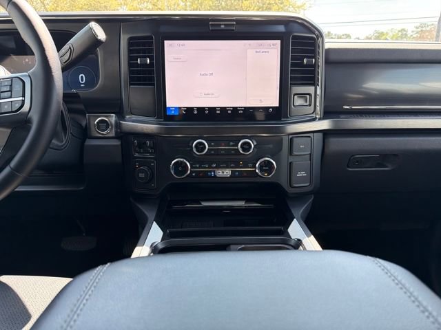 Certified 2025 Ford F250 Lariat w/ Black Appearance Package AWD/4WD image 20