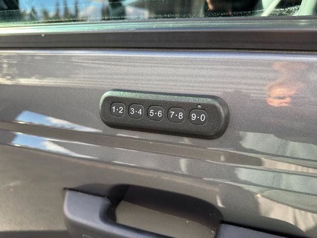 Certified 2021 Ford Bronco Badlands image 8