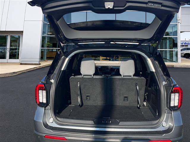 Certified 2025 Ford Explorer Active w/ Active Comfort Package AWD/4WD image 17