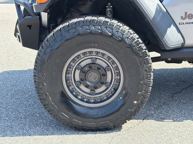 Used 2020 Jeep Gladiator Rubicon AWD/4WD image 13