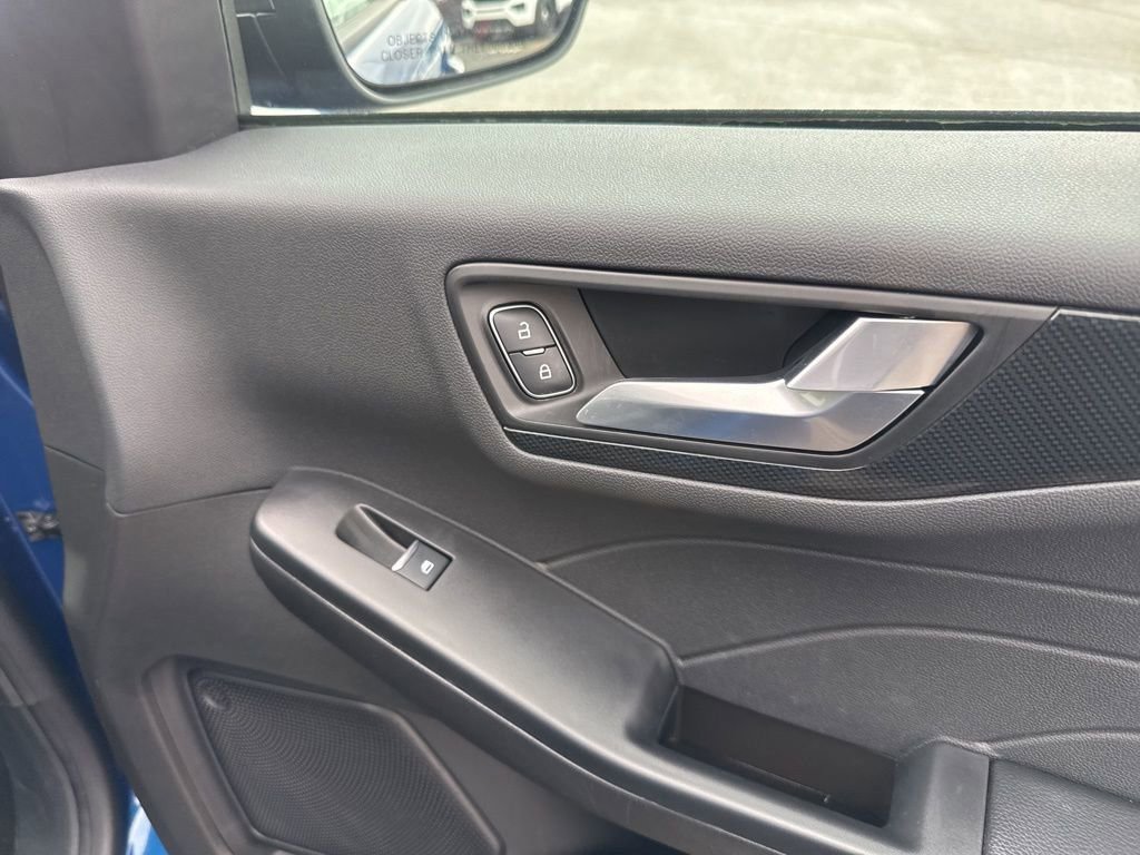 Certified 2023 Ford Escape ST-Line w/ Tech Pack #1 image 32