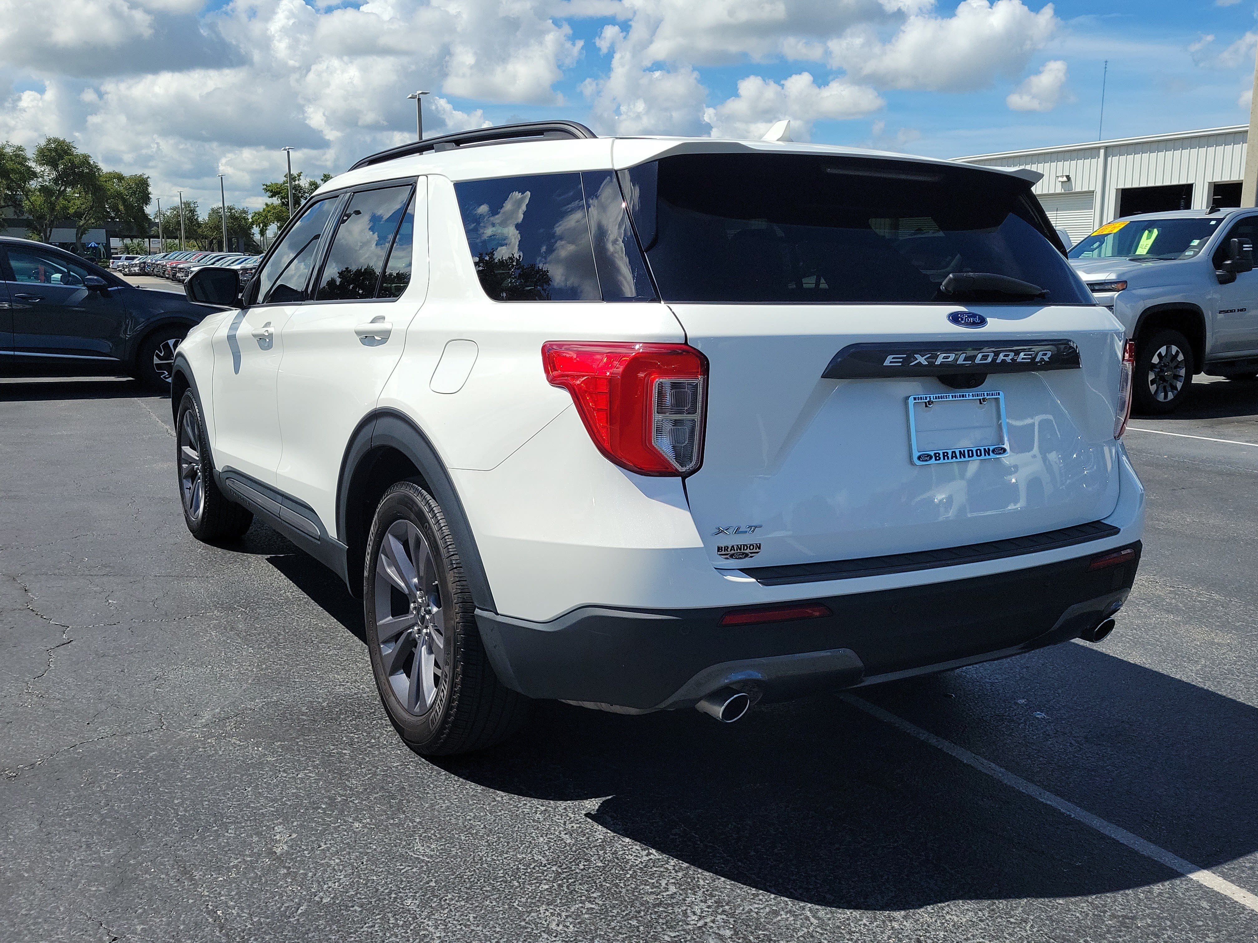 Certified 2024 Ford Explorer XLT w/ Equipment Group 202A RWD image 7