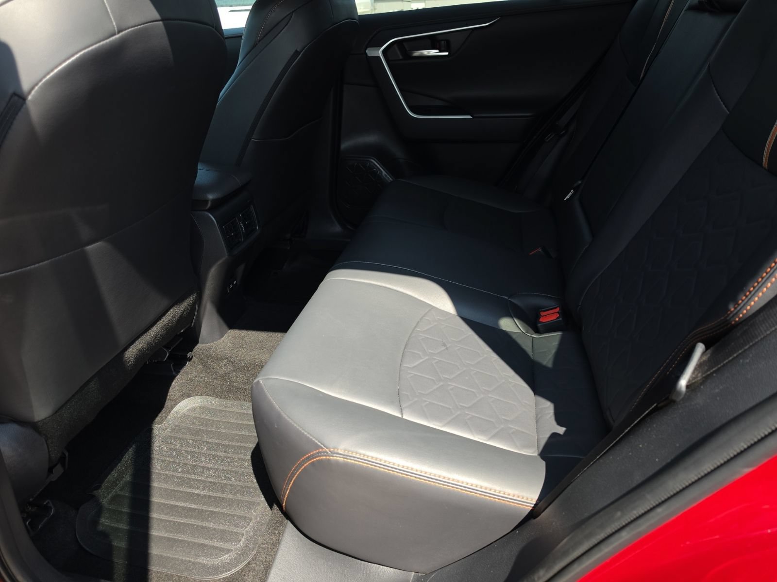 Used 2024 Toyota RAV4 Adventure AWD/4WD image 19