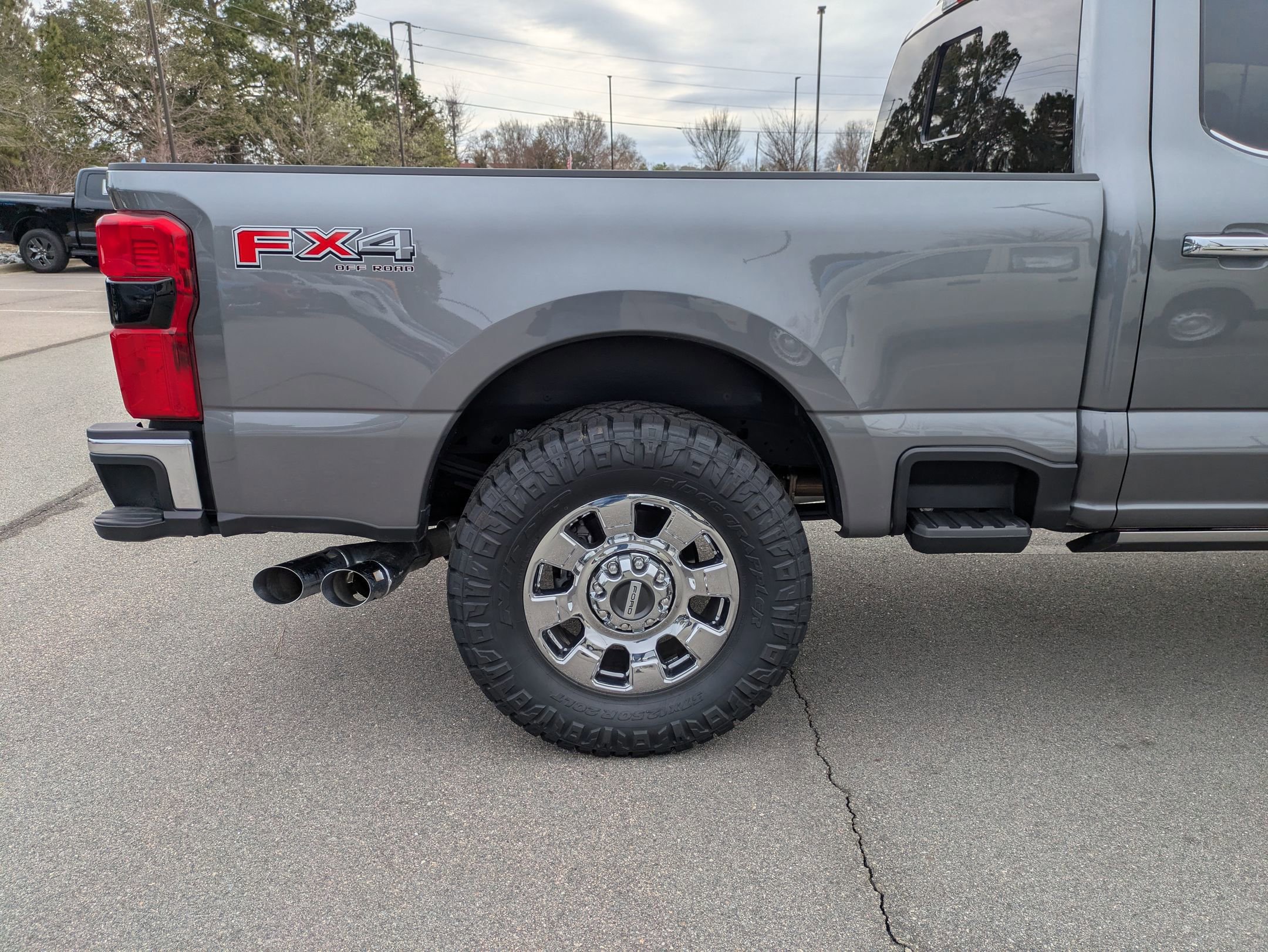 Certified 2024 Ford F250 Lariat w/ Lariat Ultimate Package image 6