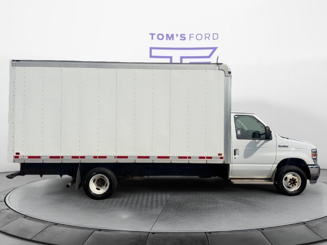 Certified 2022 Ford E-350 and Econoline 350 Super Duty w/ Power Windows & Locks Group RWD image 8