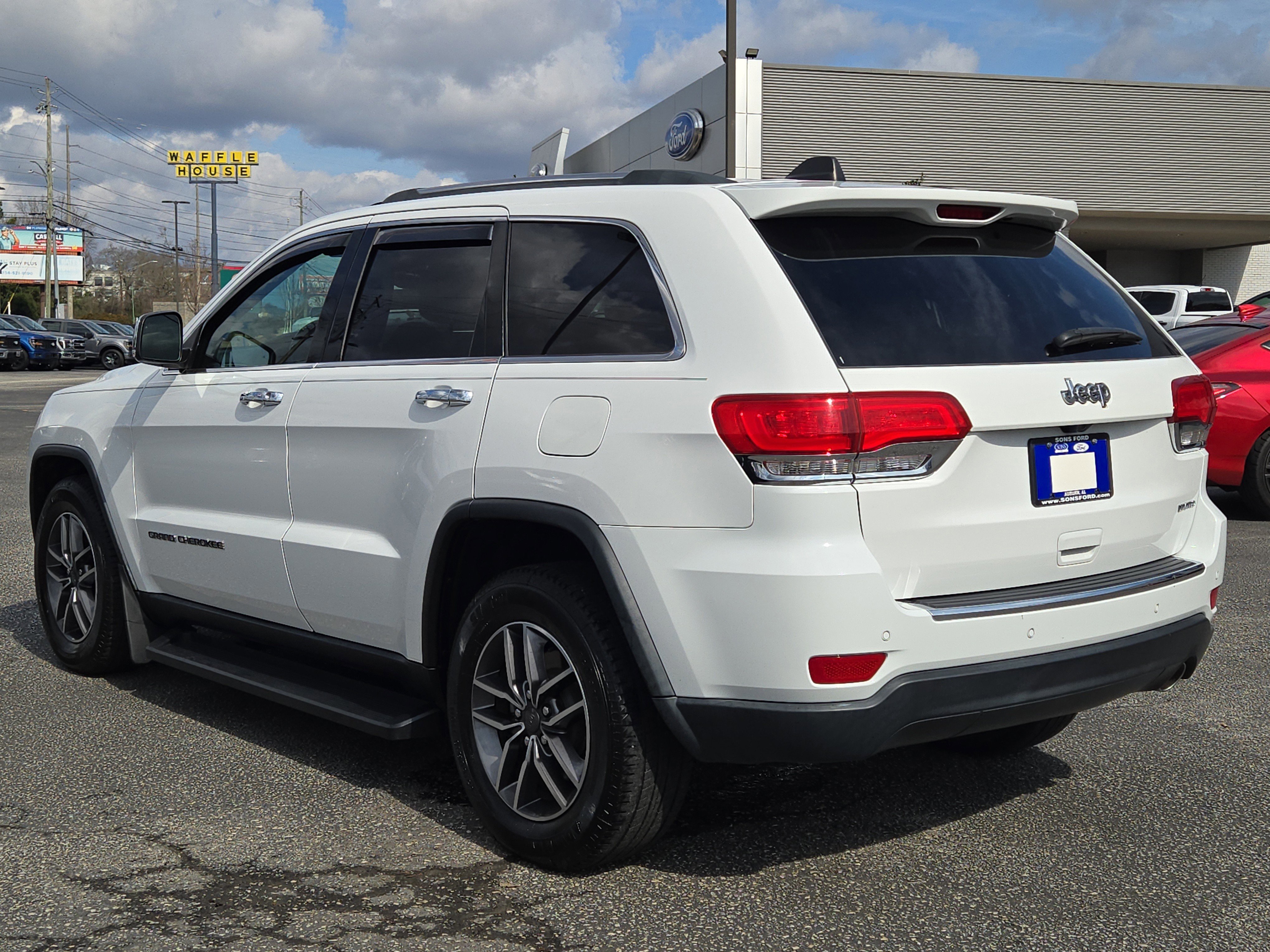 Used 2019 Jeep Grand Cherokee Limited w/ Luxury Group II image 6