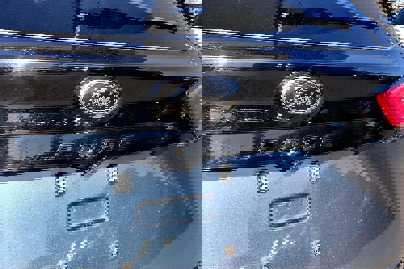 Certified 2024 Ford Edge SE w/ Black Appearance Package image 12