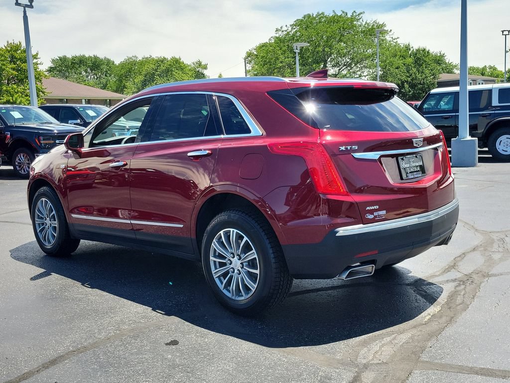 Used 2017 Cadillac XT5 Luxury w/ Driver Awareness Package AWD/4WD image 5