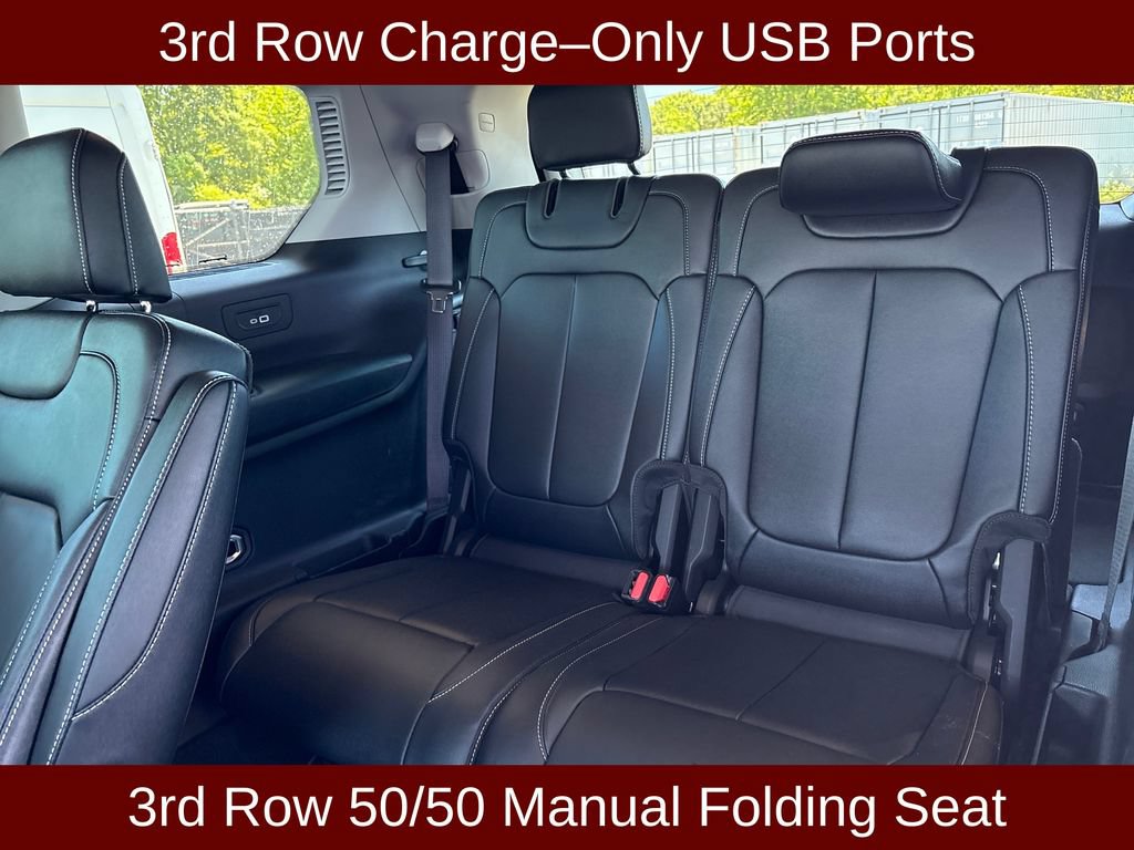 Used 2023 Jeep Grand Cherokee L Limited w/ Black Appearance Package AWD/4WD image 25
