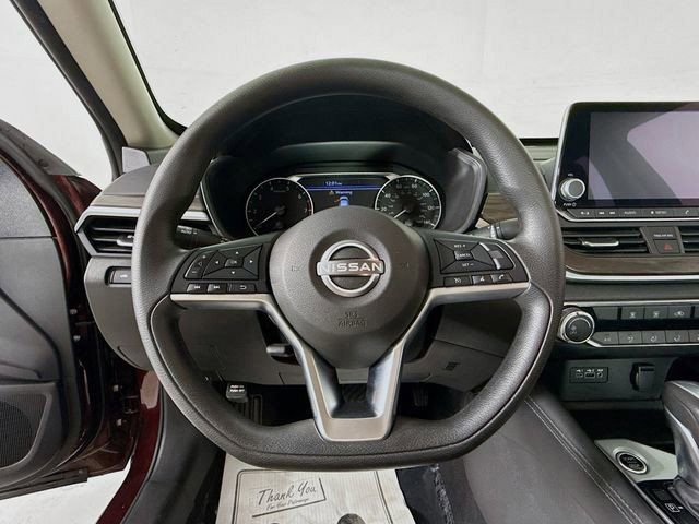 Used 2023 Nissan Altima 2.5 SV image 11