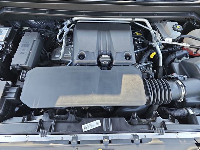 Used 2024 Chevrolet Colorado Z71 w/ Z71 Convenience Package 2 AWD/4WD image 33