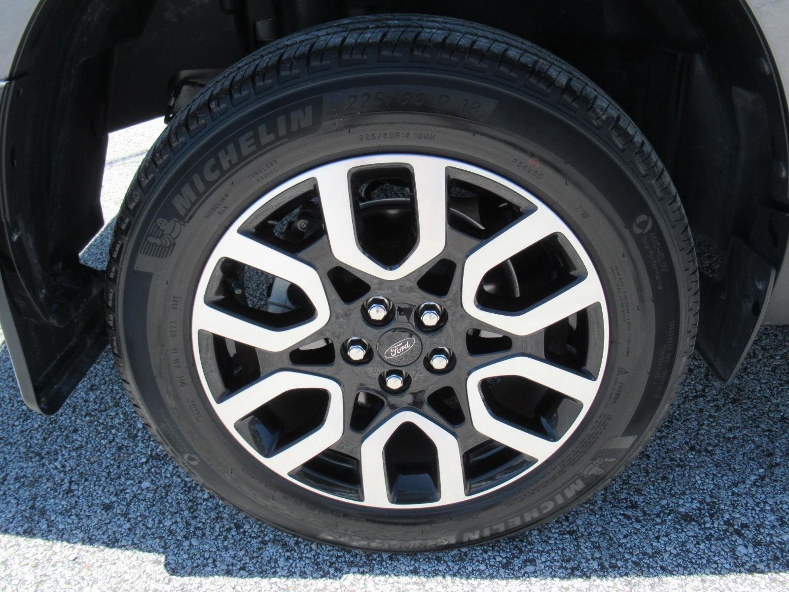 Certified 2022 Ford Maverick Lariat w/ Lariat Luxury Package FWD image 7