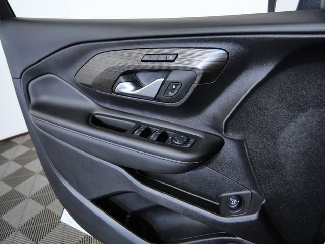 Used 2024 GMC Terrain SLT AWD/4WD image 25