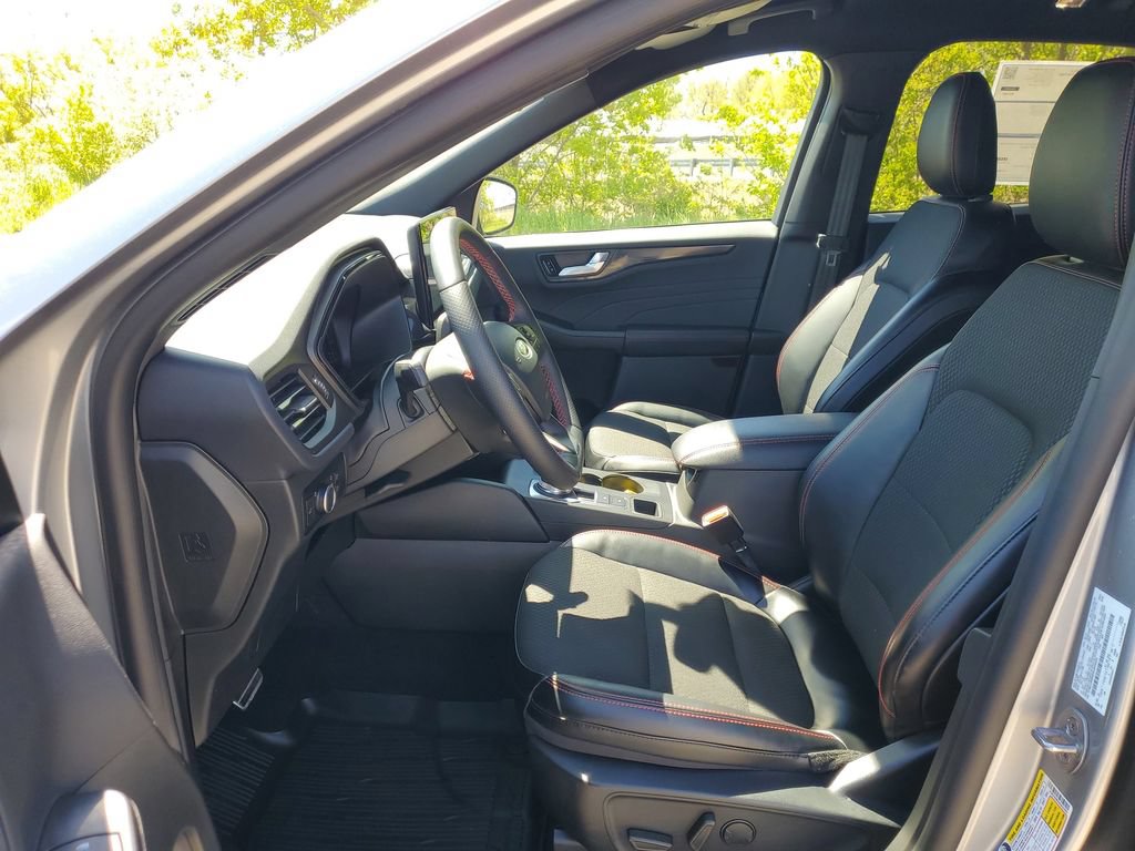 Certified 2024 Ford Escape ST-Line w/ Tech Pack #1 AWD/4WD image 12