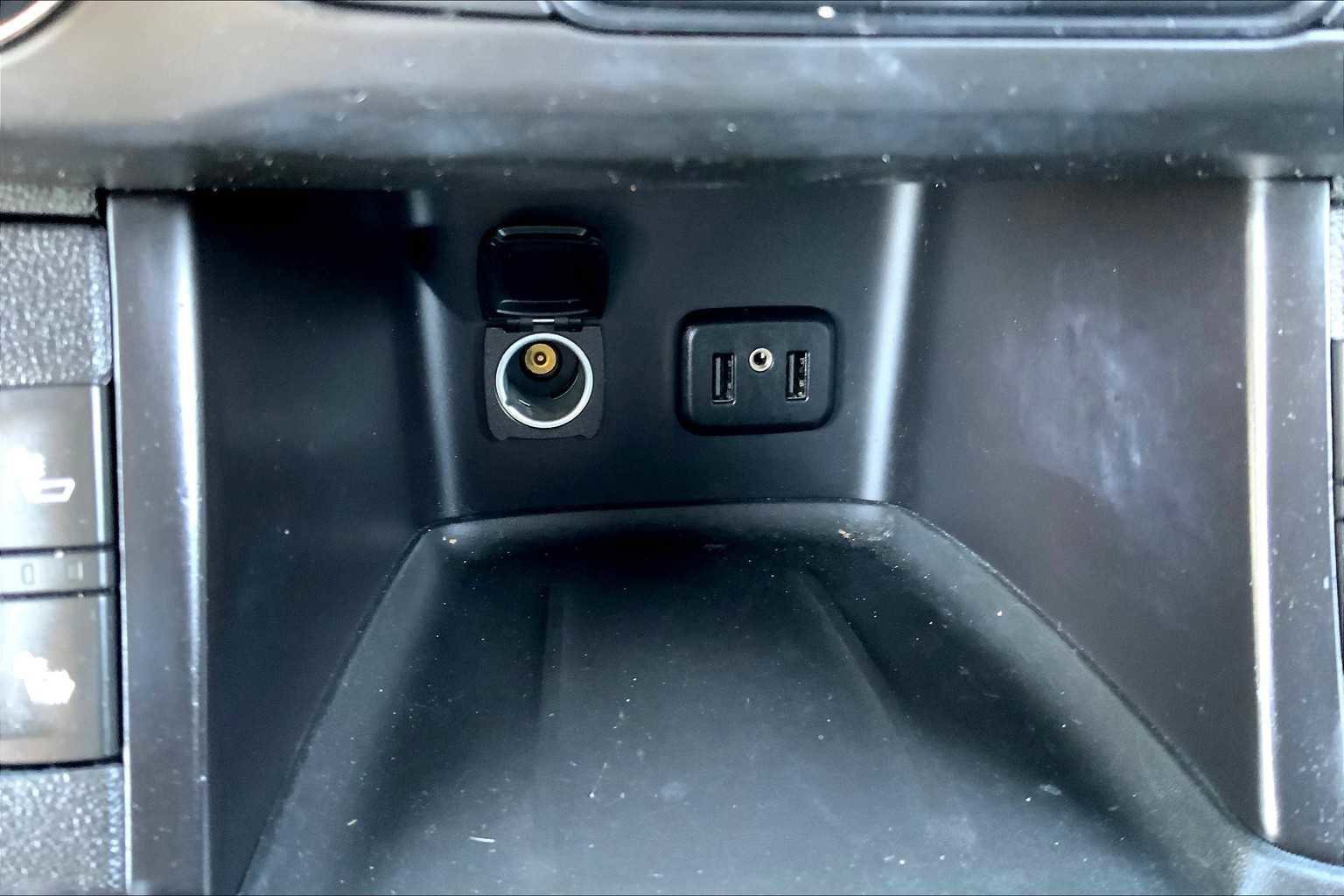 Used 2019 GMC Acadia SLE w/ Driver Alert Package I image 30