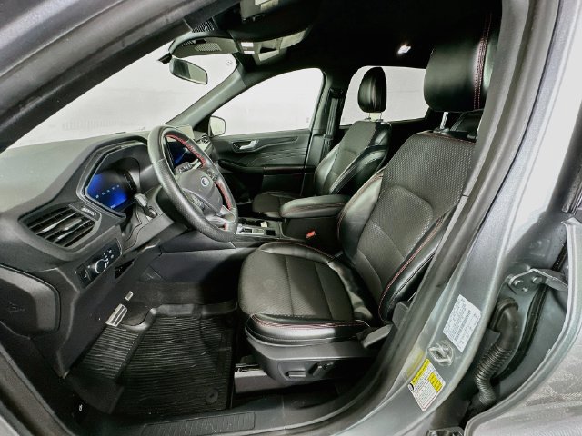 Certified 2024 Ford Escape ST-Line w/ Tech Pack #1 AWD/4WD image 28