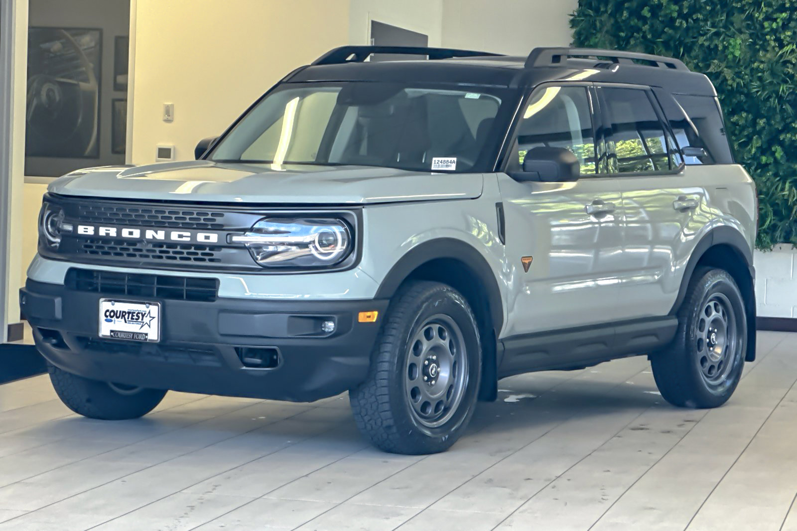 Certified 2021 Ford Bronco Sport Badlands w/ Badlands Package AWD/4WD image 8
