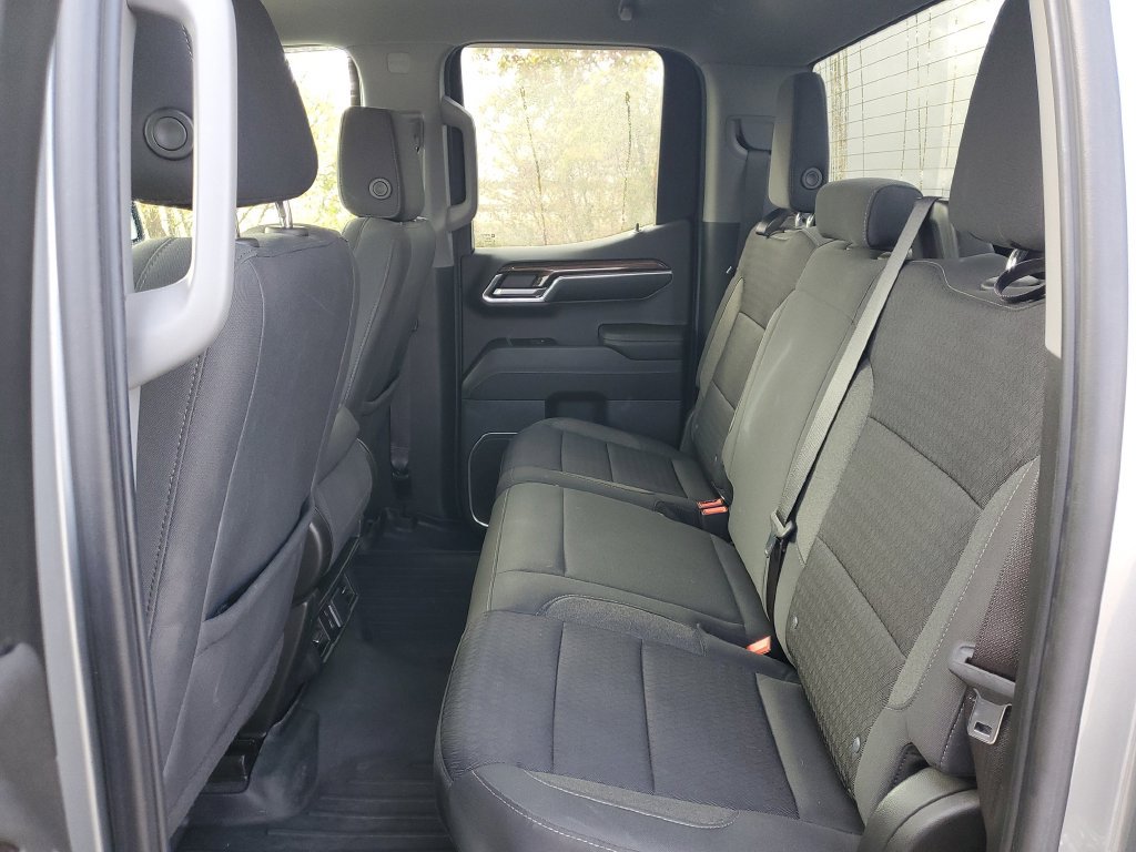 Used 2023 Chevrolet Silverado 1500 LT AWD/4WD image 14