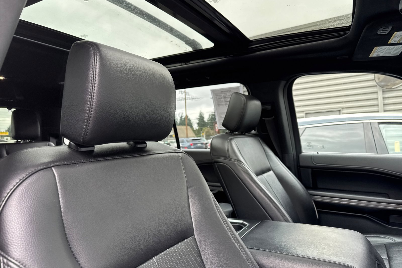 Certified 2020 Ford Expedition XLT w/ Equipment Group 202A image 18