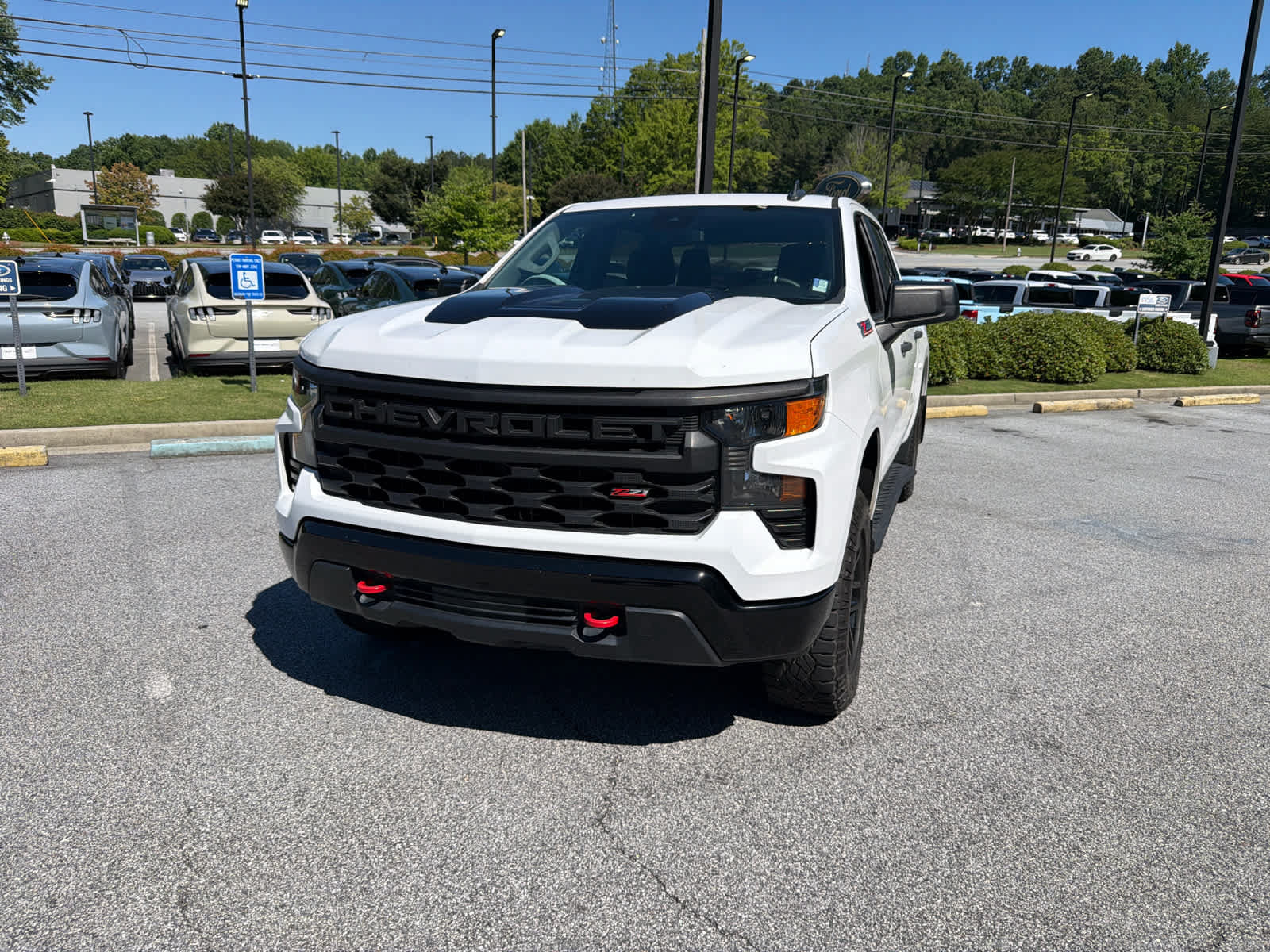 Used 2022 Chevrolet Silverado 1500 Custom Trail Boss AWD/4WD image 2