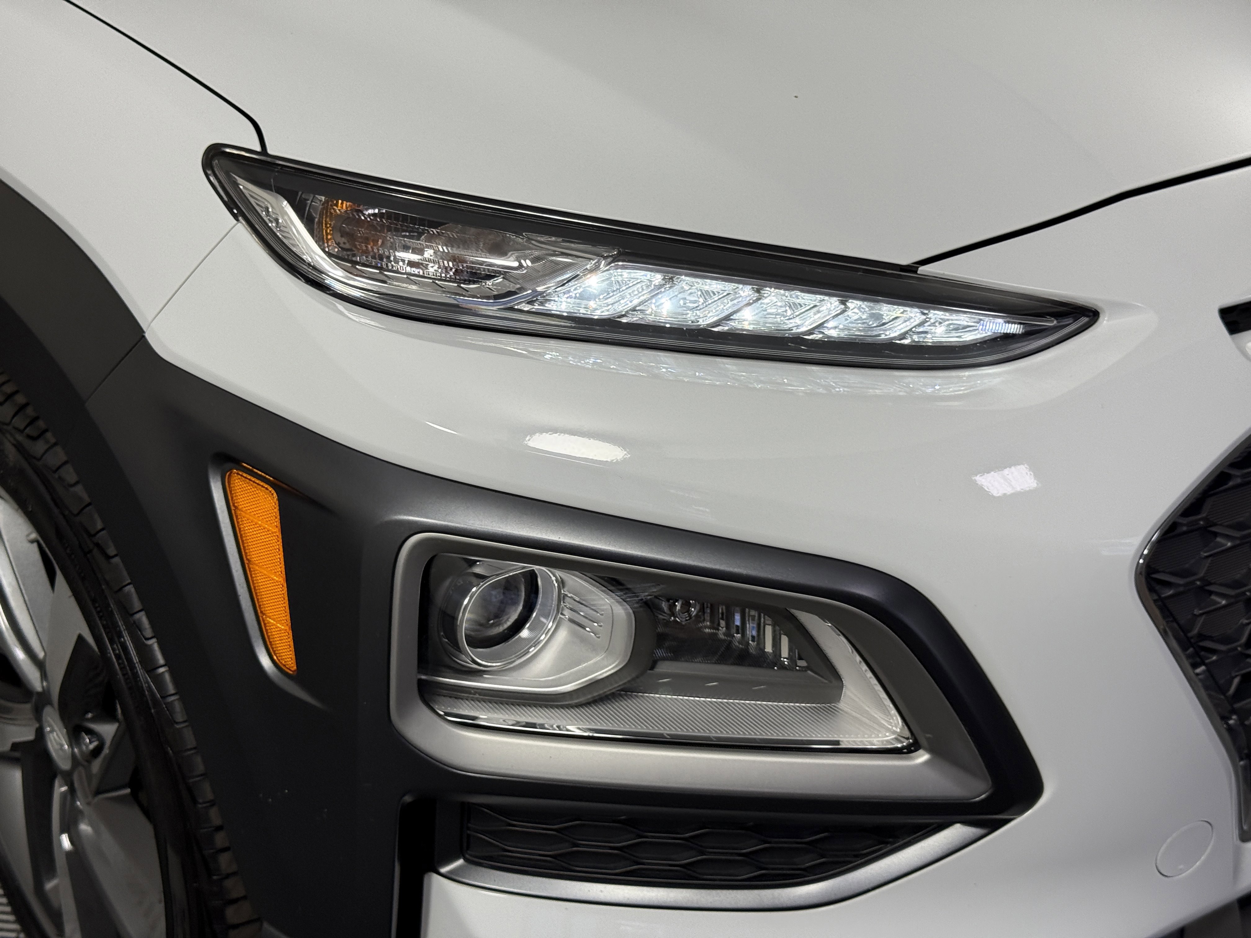 Used 2021 Hyundai Kona Limited w/ Cargo Package image 8