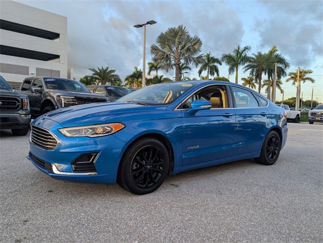 Certified 2019 Ford Fusion SEL image 3