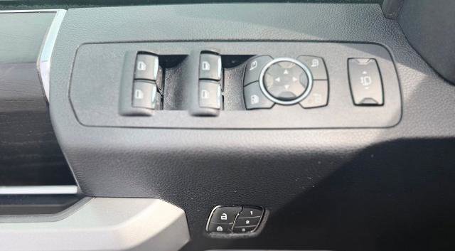 Certified 2019 Ford F450 Platinum w/ Platinum Ultimate Package AWD/4WD image 18