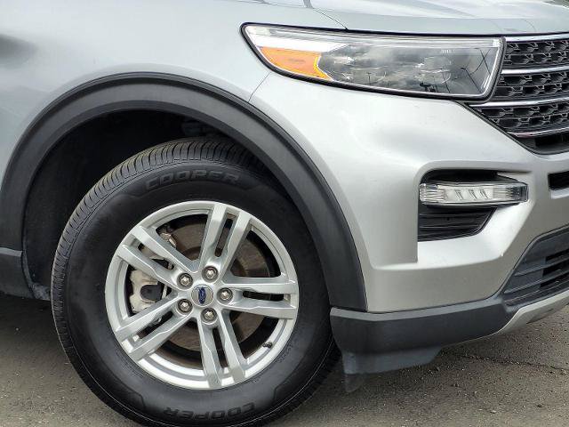 Certified 2023 Ford Explorer XLT w/ Equipment Group 202A AWD/4WD image 5