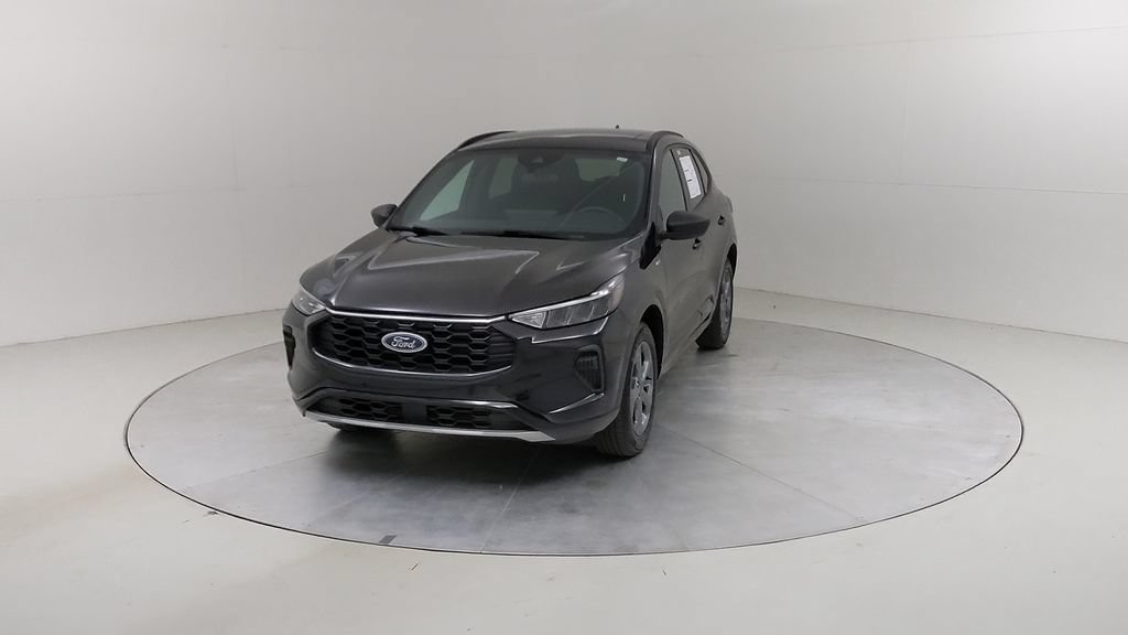 Certified 2024 Ford Escape ST-Line w/ Tech Pack #1 AWD/4WD image 9