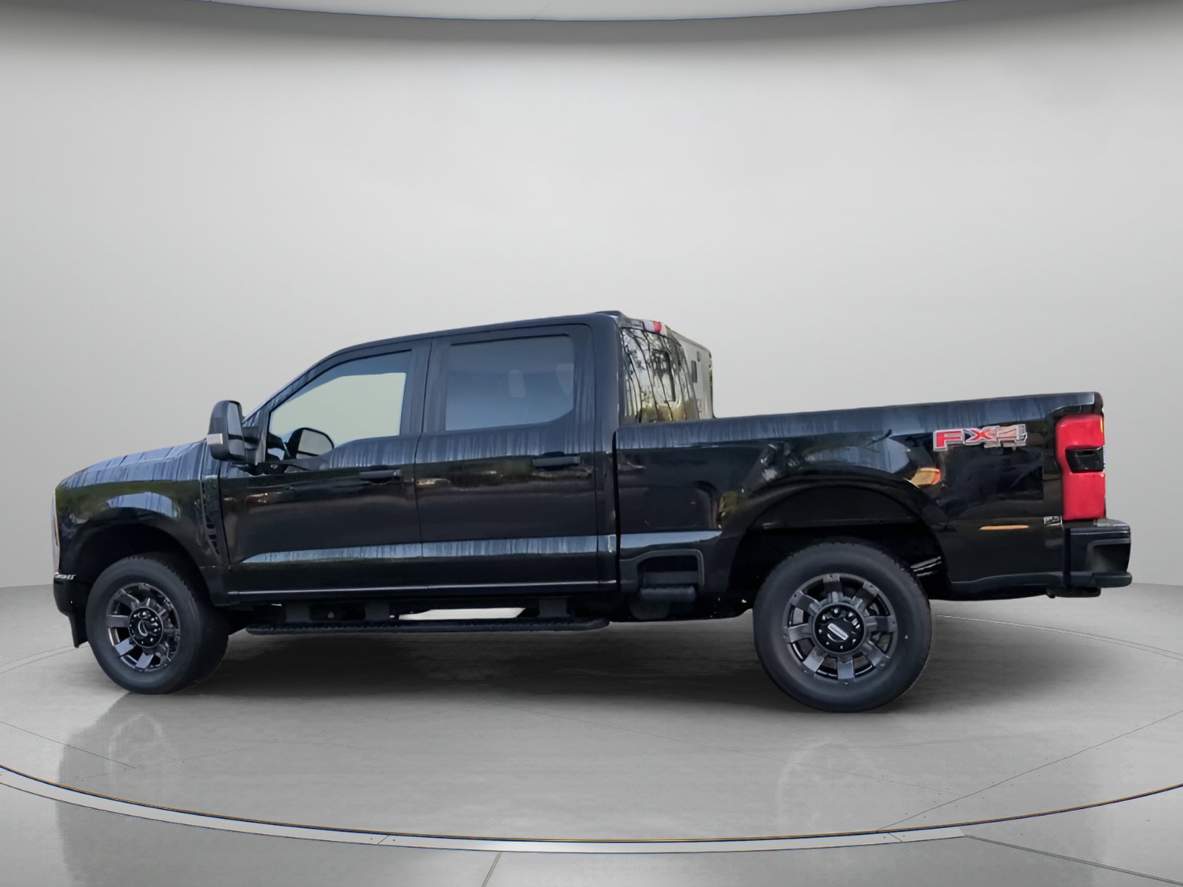 Certified 2024 Ford F250 XL w/ STX Appearance Package AWD/4WD image 18