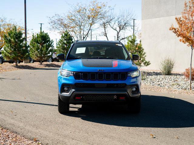Used 2025 Jeep Compass Trailhawk image 9
