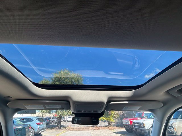 Certified 2021 Ford Bronco Sport Outer Banks w/ Outer Banks Package AWD/4WD image 3