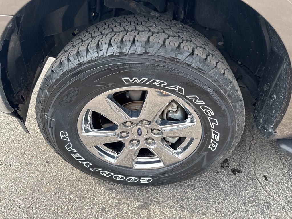 Certified 2019 Ford F150 XLT w/ Equipment Group 302A Luxury image 46