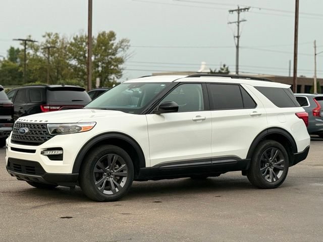 Certified 2023 Ford Explorer XLT w/ Equipment Group 202A AWD/4WD image 41