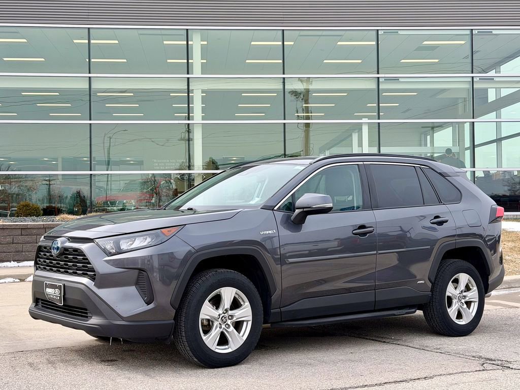 Used 2021 Toyota RAV4 LE image 7