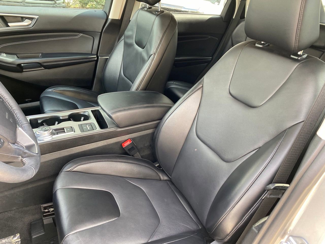 Certified 2022 Ford Edge Titanium image 32