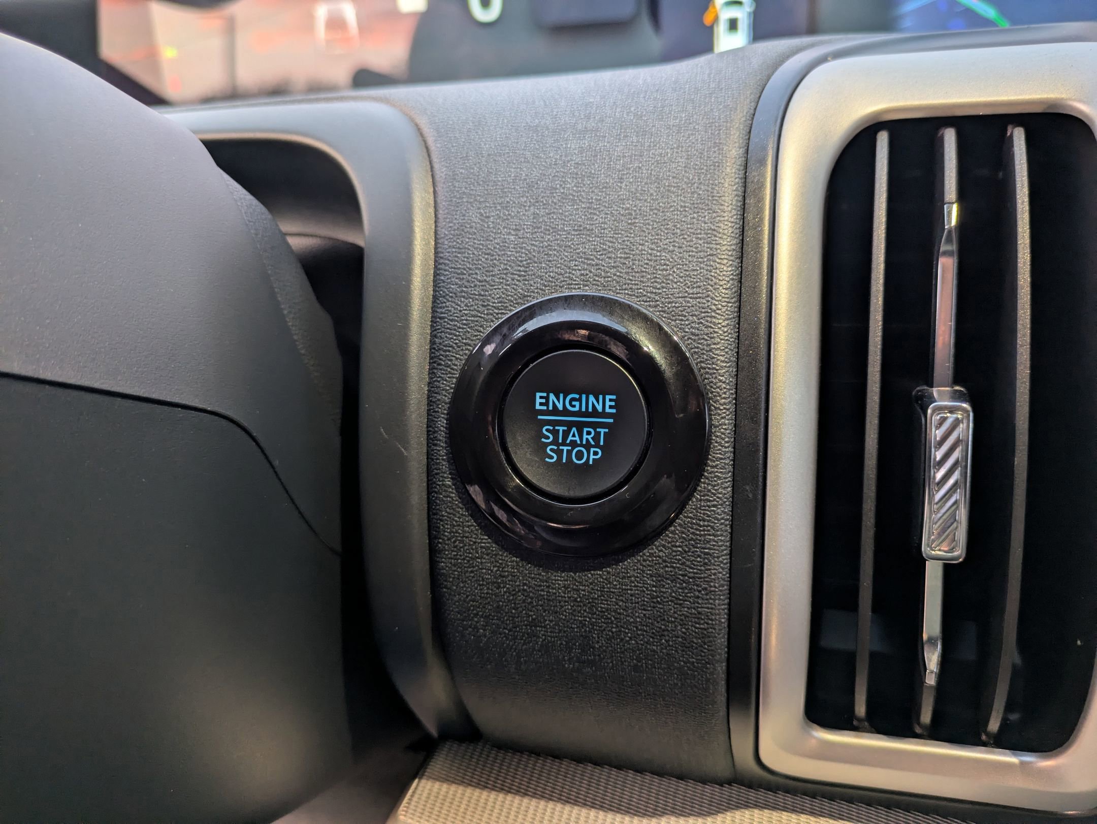 Certified 2025 Ford Expedition Active image 21