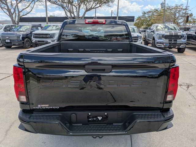 Used 2024 Chevrolet Colorado W/T image 3