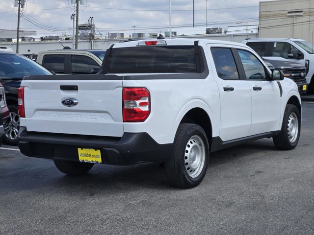 Certified 2022 Ford Maverick XL image 3
