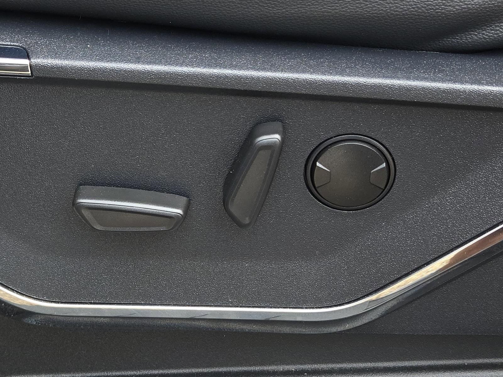 Certified 2022 Ford F150 Lariat image 30