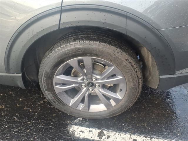 Certified 2023 Ford Explorer XLT w/ Equipment Group 202A image 8